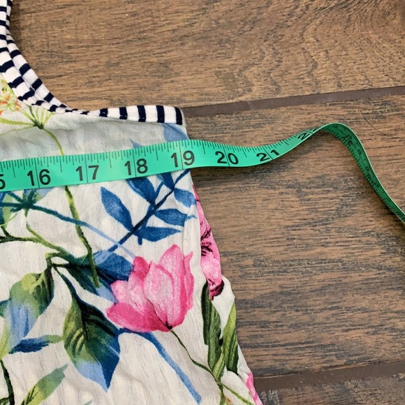 New! Wallpapher Floral and Striped Tank Top - Picture 6 of 7